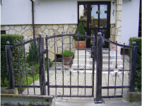 Ograje Dečman s.p. - Umetno kovaštvo in kovane ograje - Vrata - Primer sličice 099